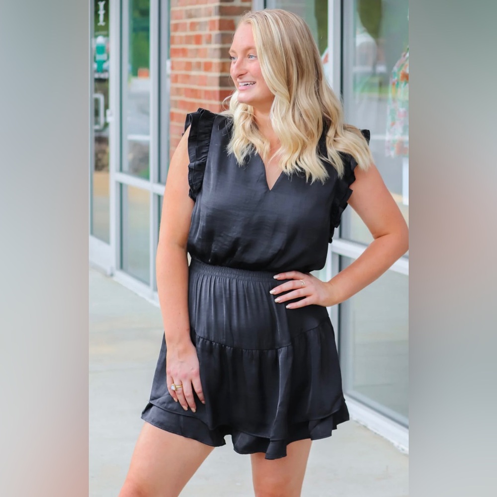 Steve Madden Women’s Flowy Dress - Picture 4 of 5